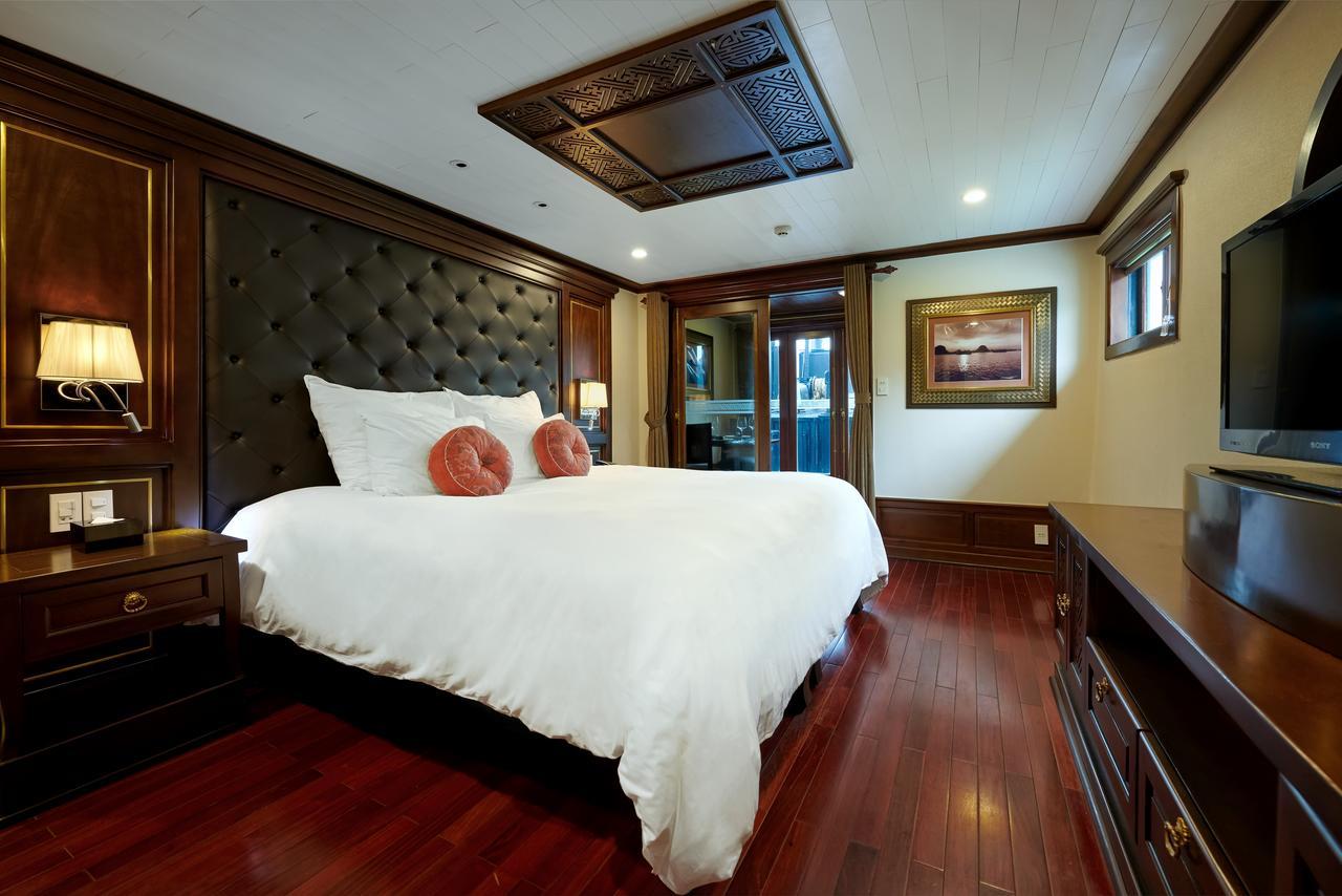 Paradise Peak Cruise Ha Long Room photo